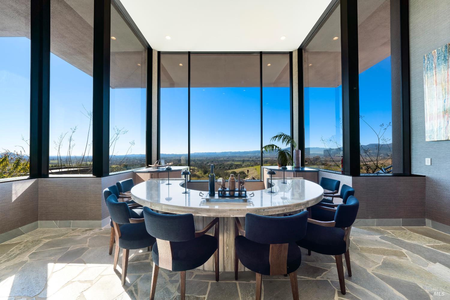 Detail Gallery Image 8 of 42 For 2100 Old Soda Springs Rd, Napa,  CA 94558 - 5 Beds | 5/1 Baths