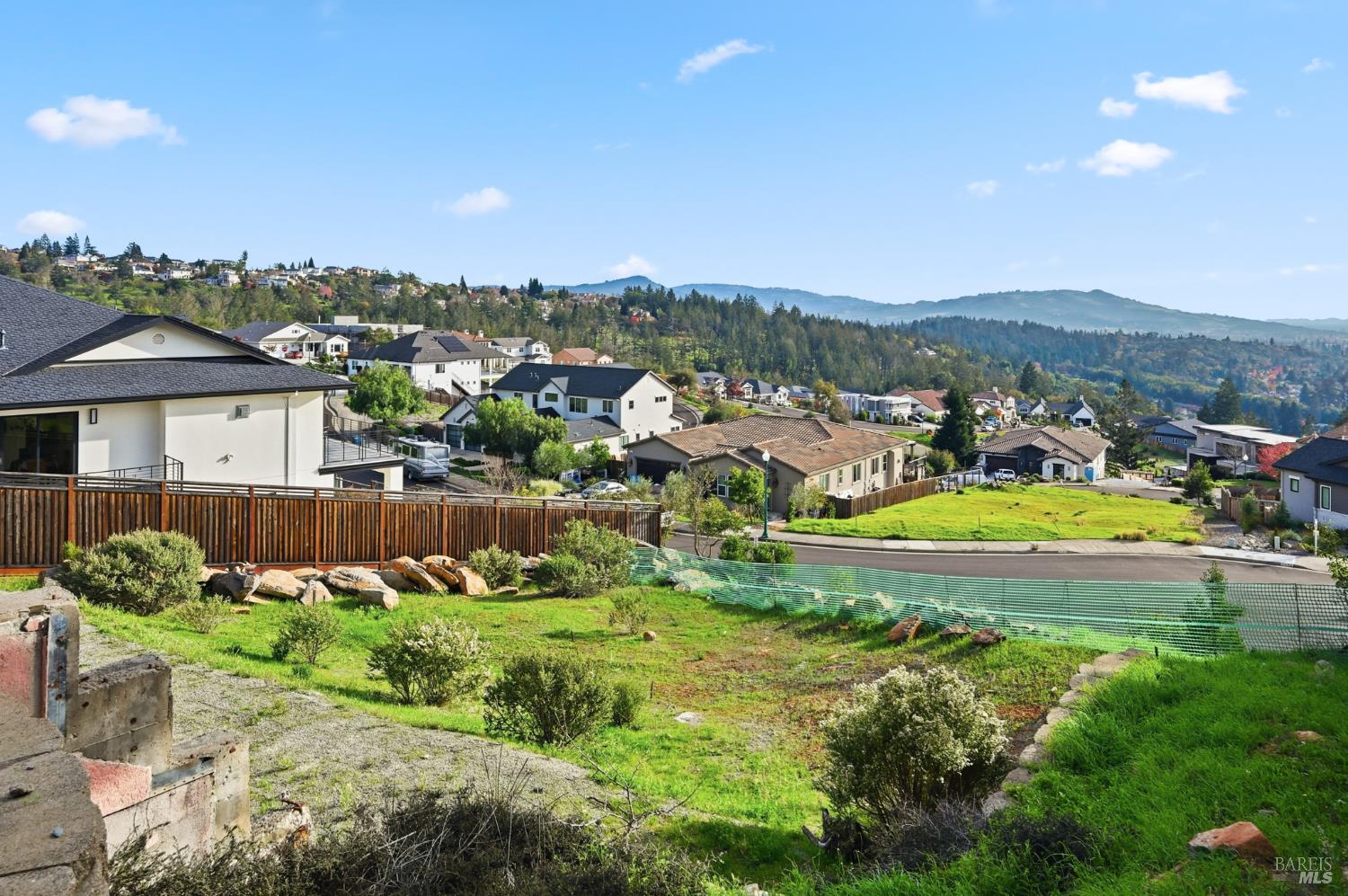 Detail Gallery Image 9 of 18 For 3780 Palazzo Ct, Santa Rosa,  CA 95404 - – Beds | – Baths