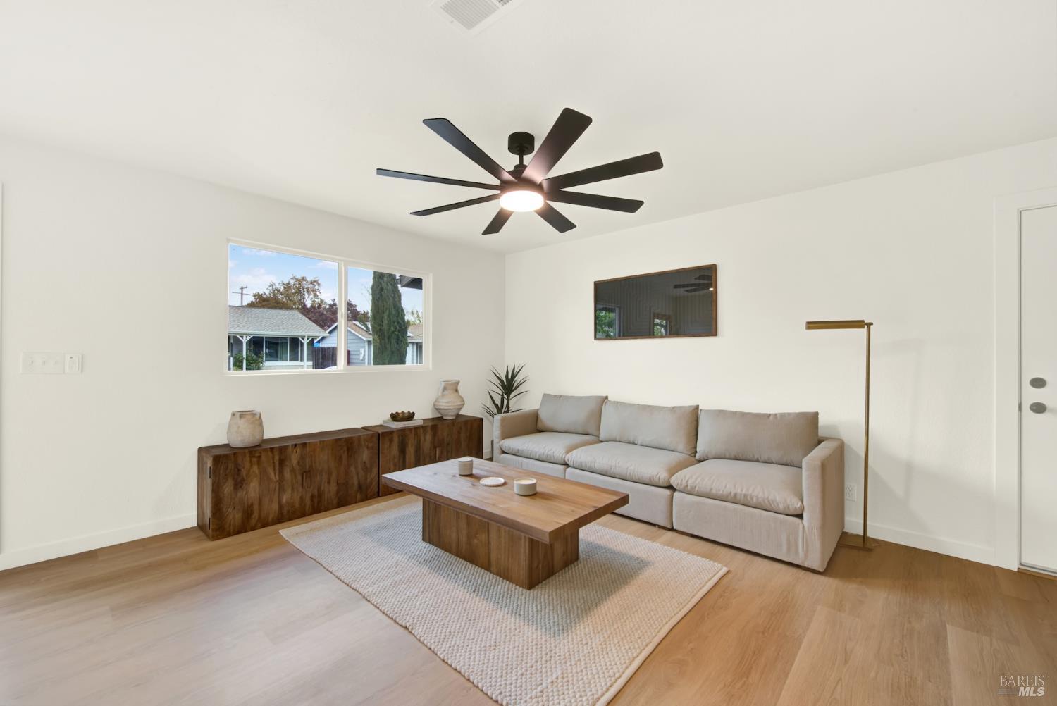 Detail Gallery Image 7 of 34 For 6610 Oak Leaf Ct, Yountville,  CA 94599 - 2 Beds | 1 Baths