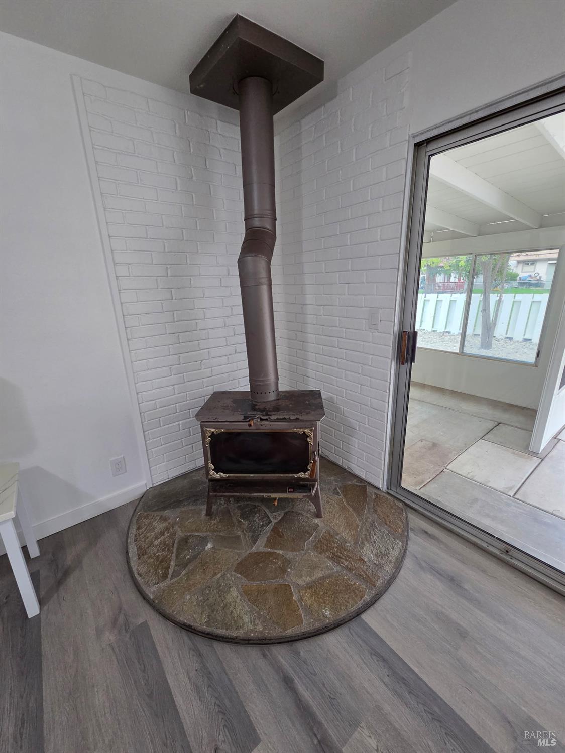 Detail Gallery Image 8 of 45 For 122 Carlsbad Cir, Vacaville,  CA 95687 - 3 Beds | 2 Baths