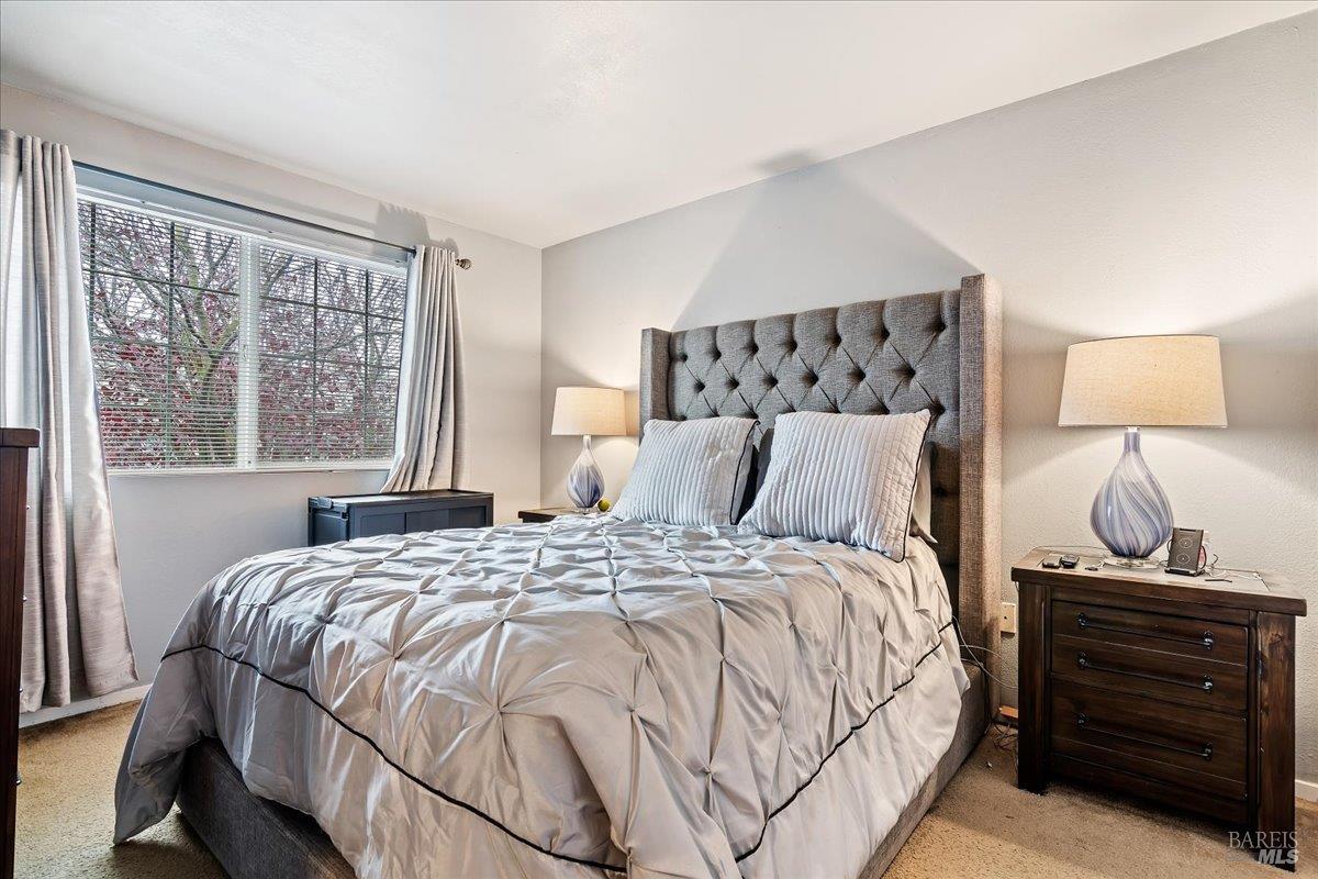 Detail Gallery Image 14 of 17 For 502 Daniels Ave, Vallejo,  CA 94590 - 4 Beds | 2/1 Baths