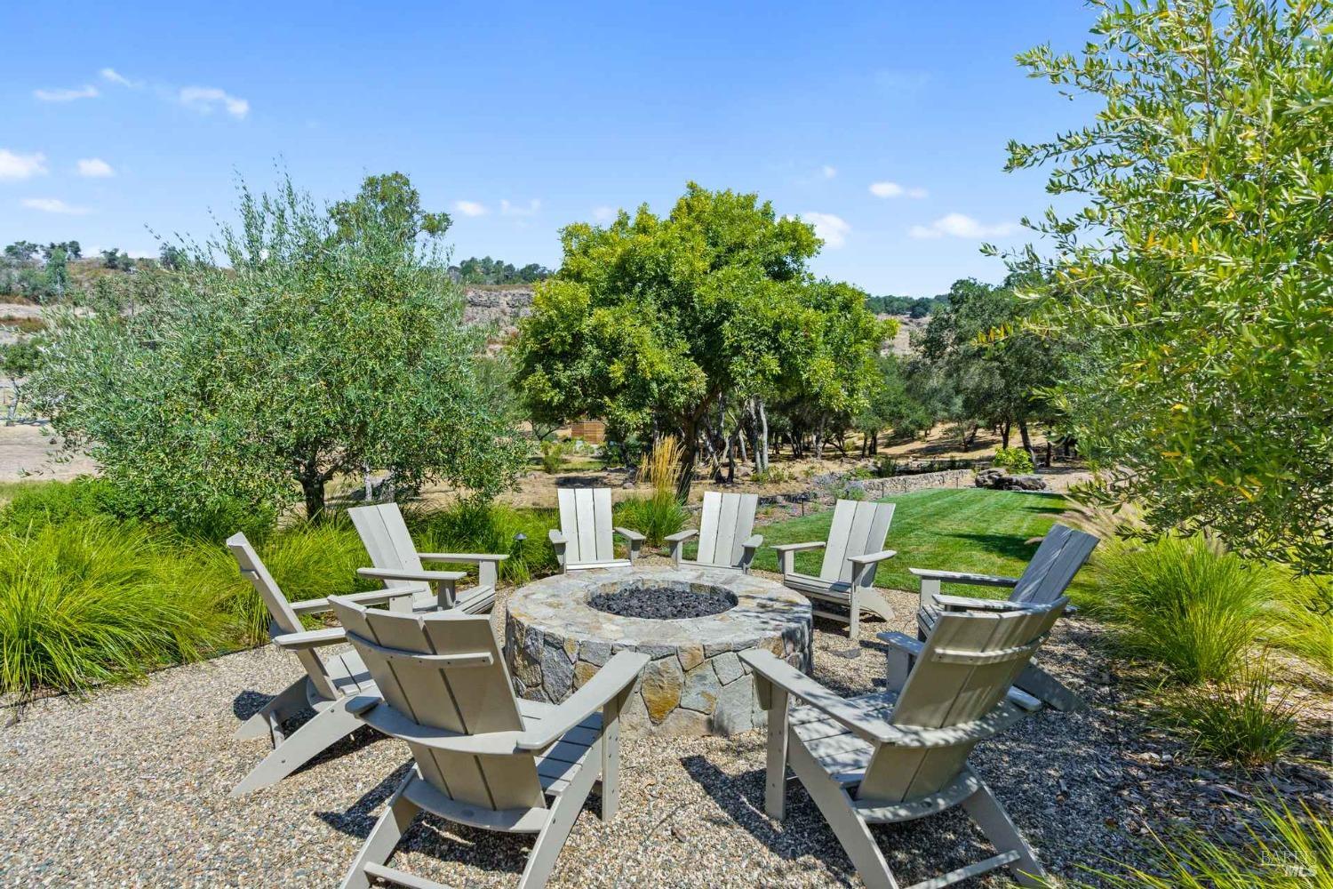 Detail Gallery Image 33 of 35 For 2610 Atlas Peak Rd #3,  Napa,  CA 94558 - 4 Beds | 4 Baths