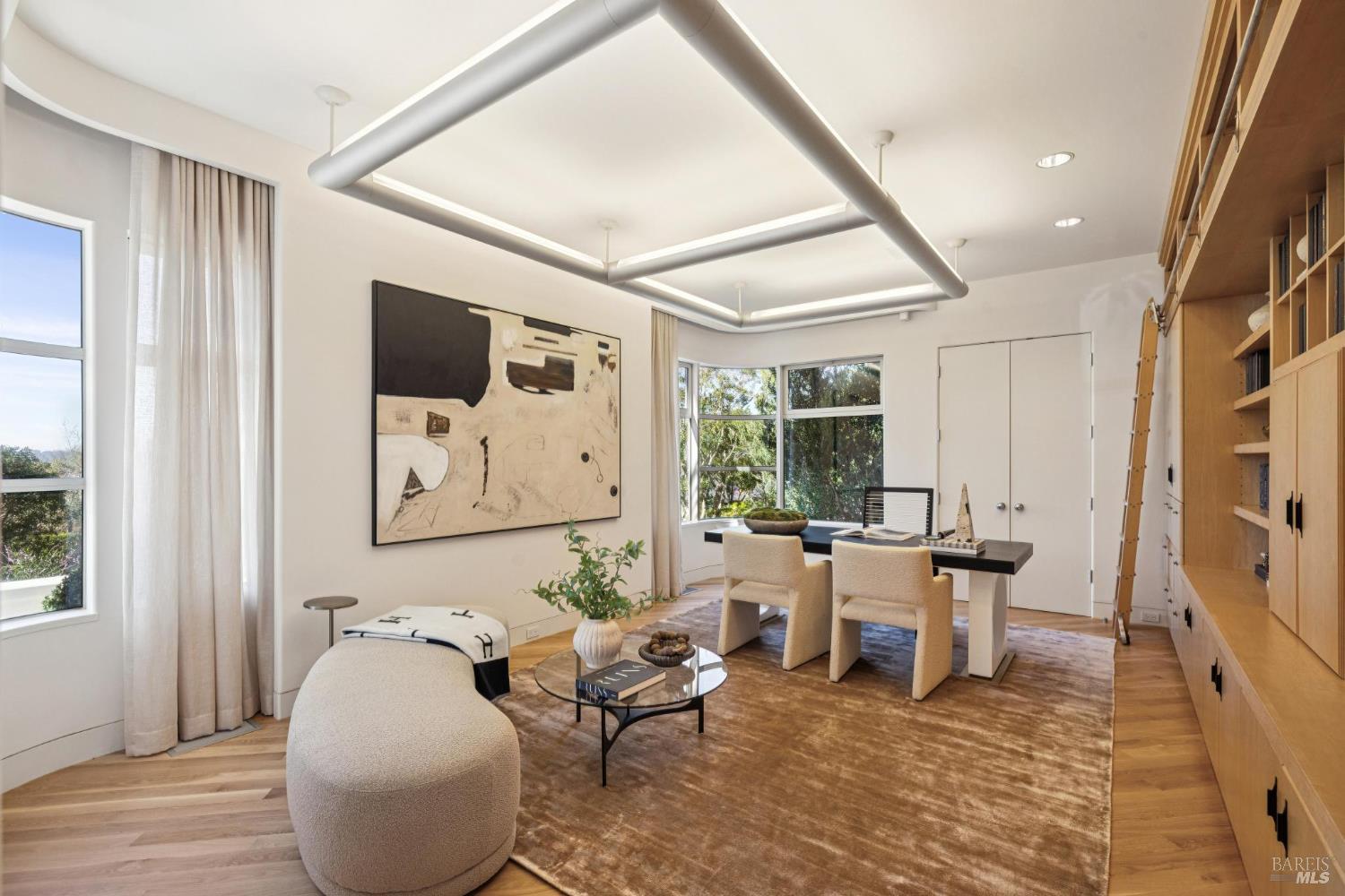 Detail Gallery Image 32 of 49 For 147 Gilmartin Dr, Tiburon,  CA 94920 - 4 Beds | 4/2 Baths