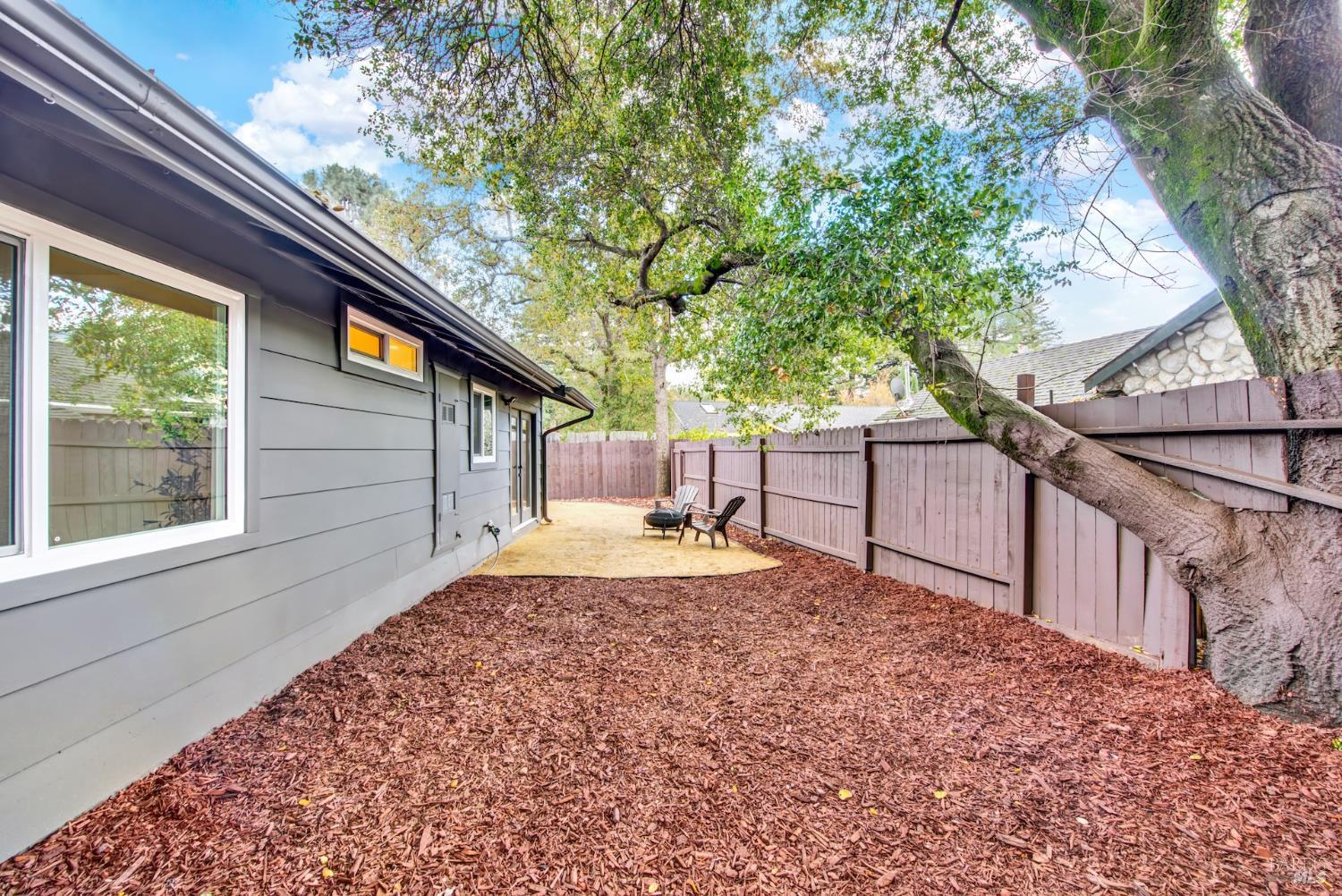 Detail Gallery Image 27 of 34 For 6610 Oak Leaf Ct, Yountville,  CA 94599 - 2 Beds | 1 Baths