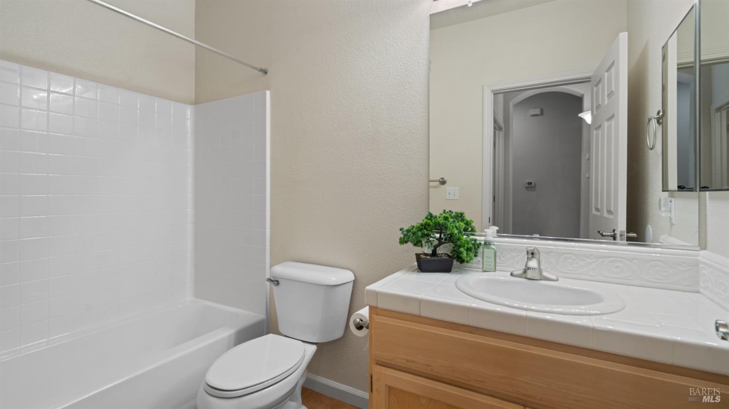 Detail Gallery Image 15 of 40 For 3291 Inwood Pl, Fairfield,  CA 94534 - 2 Beds | 2 Baths