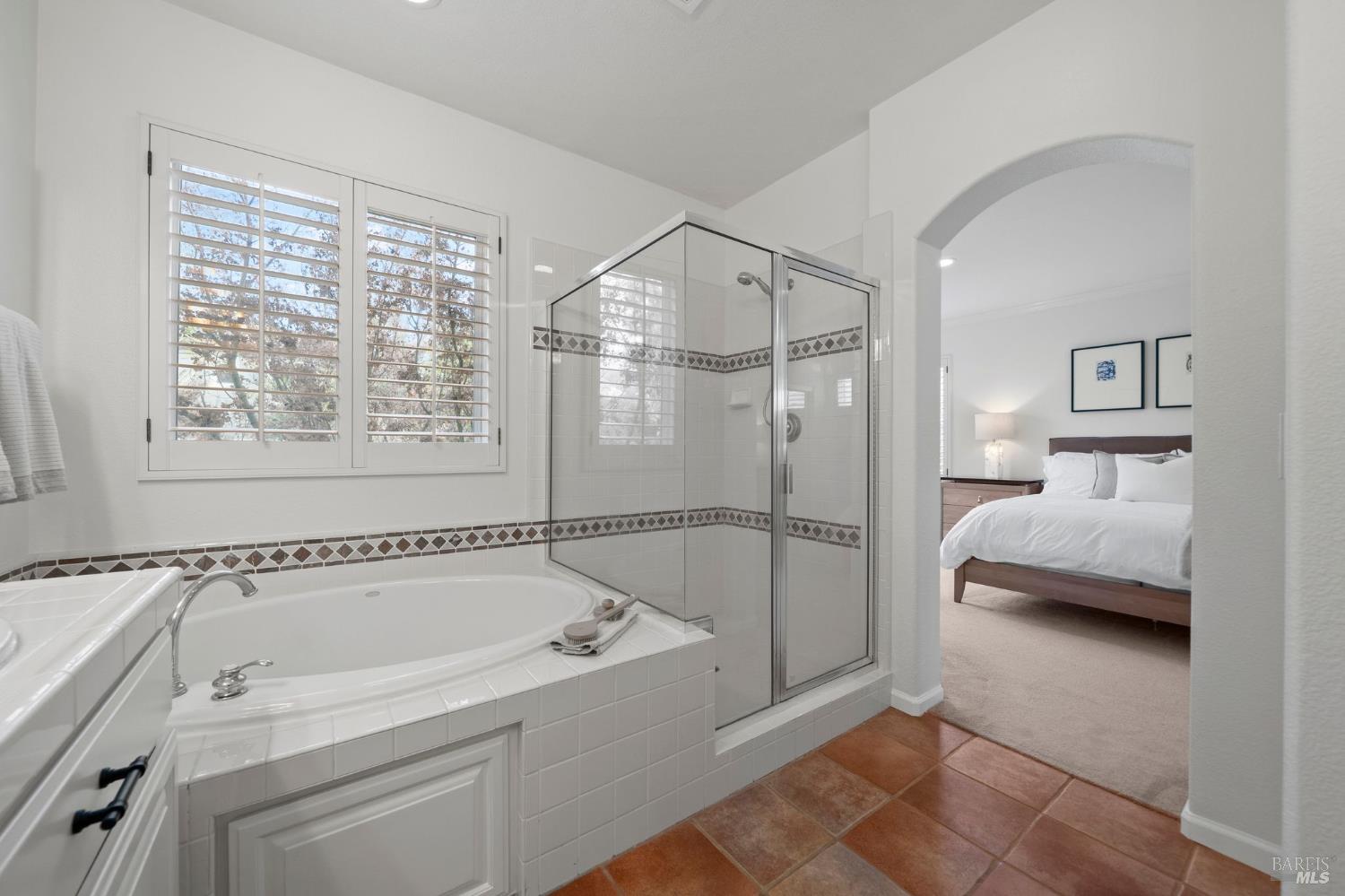 Detail Gallery Image 35 of 69 For 46 Waterbury Ln, Novato,  CA 94949 - 4 Beds | 2/1 Baths