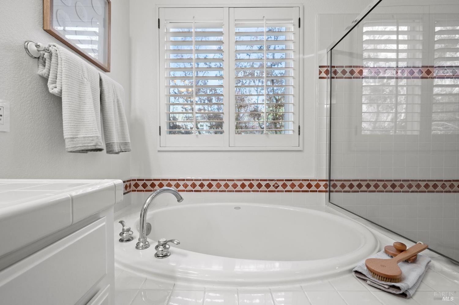 Detail Gallery Image 37 of 69 For 46 Waterbury Ln, Novato,  CA 94949 - 4 Beds | 2/1 Baths