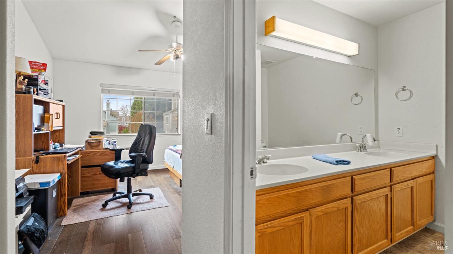 Detail Gallery Image 23 of 32 For 813 Chardonnay Cir, Petaluma,  CA 94954 - 3 Beds | 2/1 Baths