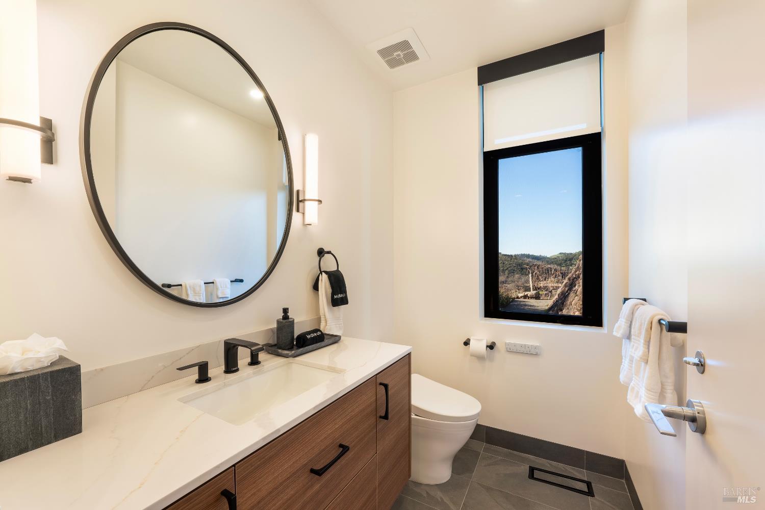 Detail Gallery Image 34 of 42 For 2100 Old Soda Springs Rd, Napa,  CA 94558 - 5 Beds | 5/1 Baths