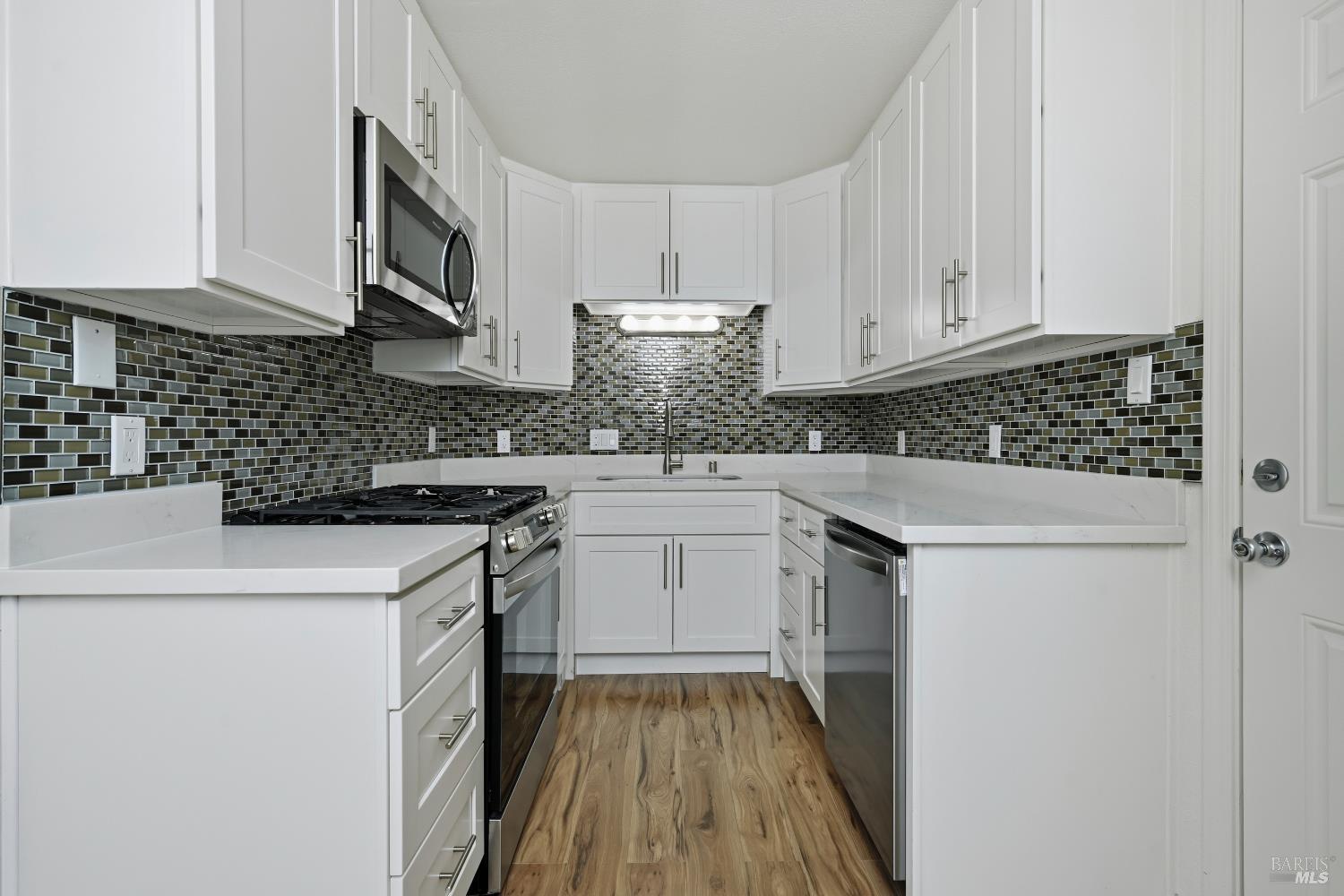 Detail Gallery Image 17 of 24 For 342 College Ave, Santa Rosa,  CA 95401 - – Beds | – Baths