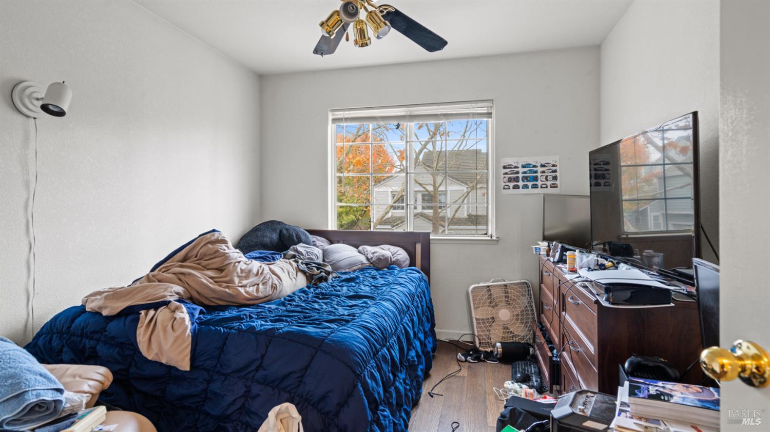 Detail Gallery Image 22 of 32 For 813 Chardonnay Cir, Petaluma,  CA 94954 - 3 Beds | 2/1 Baths