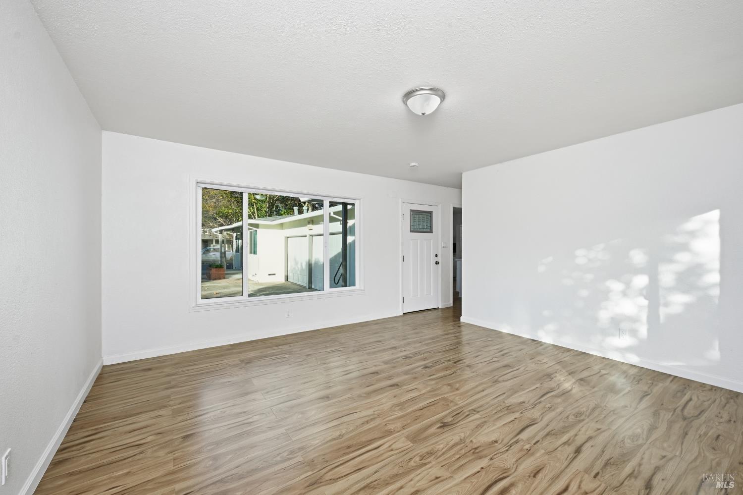 Detail Gallery Image 10 of 24 For 342 College Ave, Santa Rosa,  CA 95401 - – Beds | – Baths