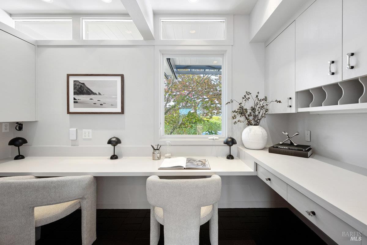 Detail Gallery Image 45 of 50 For 1 Tara View Rd, Tiburon,  CA 94920 - 8 Beds | 4/1 Baths