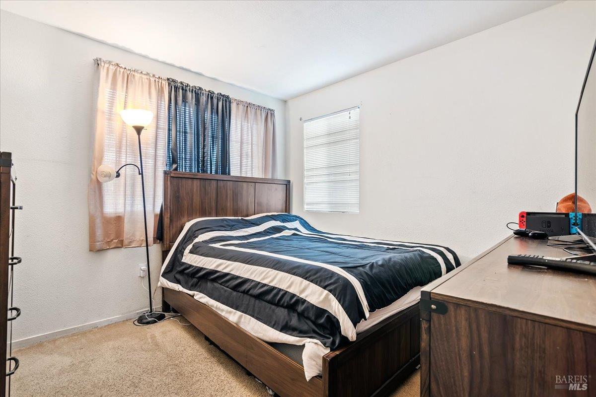 Detail Gallery Image 12 of 17 For 502 Daniels Ave, Vallejo,  CA 94590 - 4 Beds | 2/1 Baths