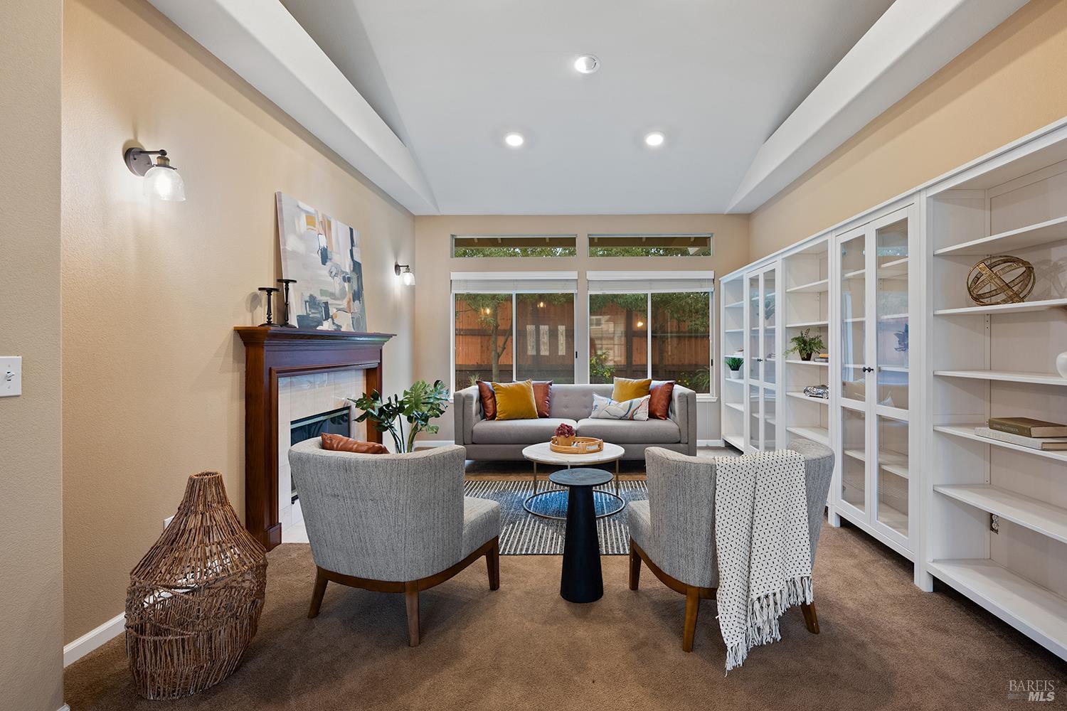 Detail Gallery Image 10 of 46 For 5432 Shallows Pl, Santa Rosa,  CA 95409 - 3 Beds | 2 Baths