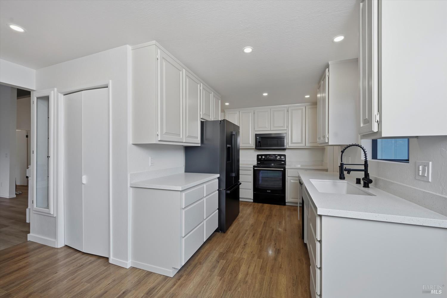 Detail Gallery Image 13 of 52 For 2698 Greenway Dr, Kelseyville,  CA 95451 - 3 Beds | 2/1 Baths