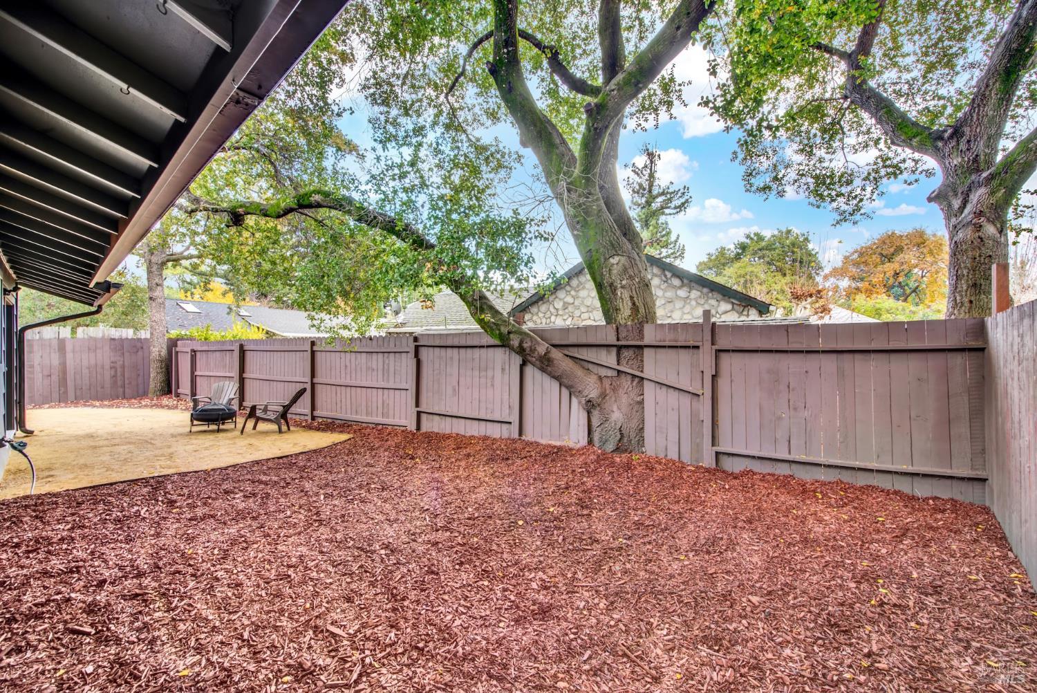 Detail Gallery Image 26 of 34 For 6610 Oak Leaf Ct, Yountville,  CA 94599 - 2 Beds | 1 Baths
