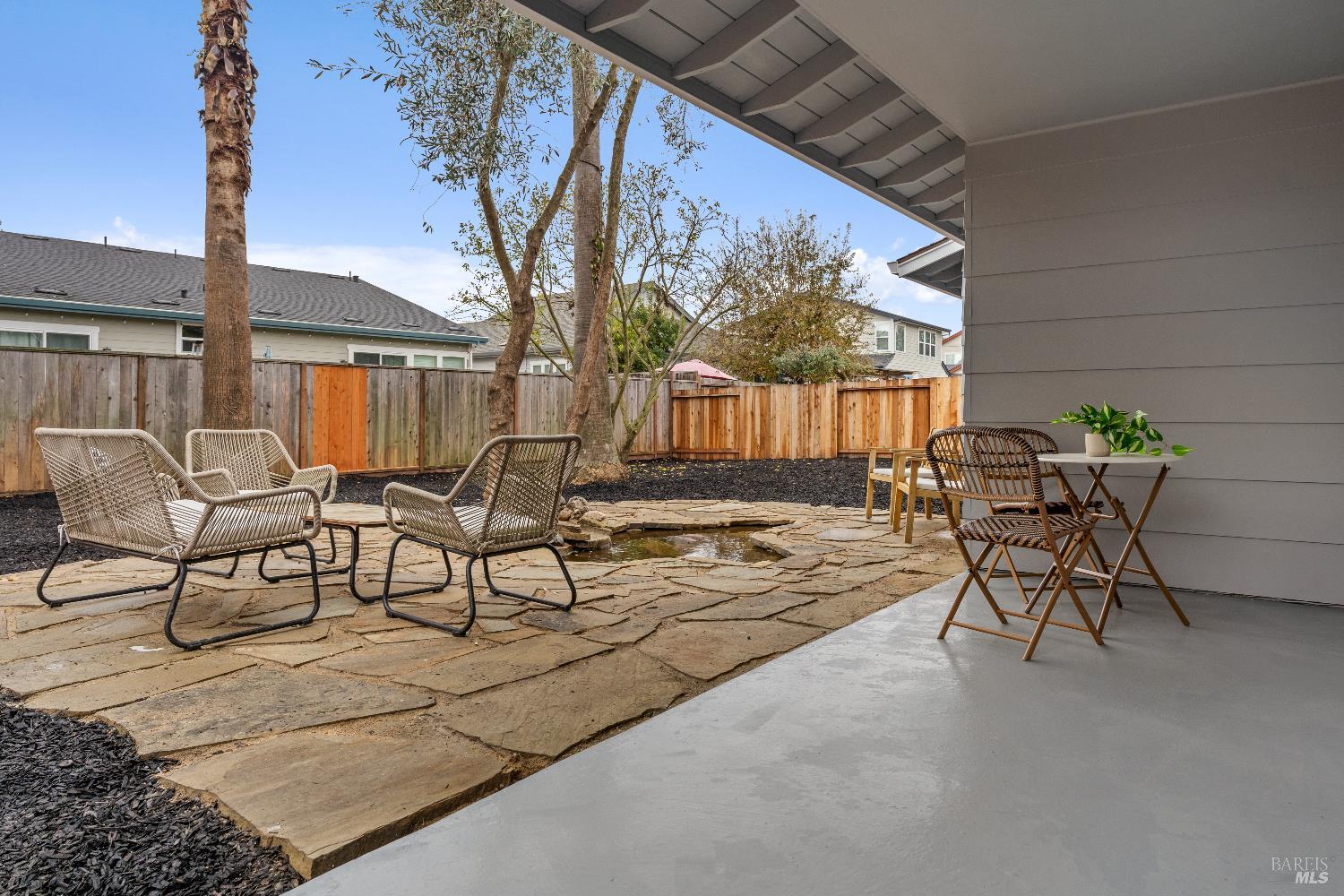 Detail Gallery Image 19 of 21 For 1415 Manhattan Way, Santa Rosa,  CA 95401 - 3 Beds | 2 Baths
