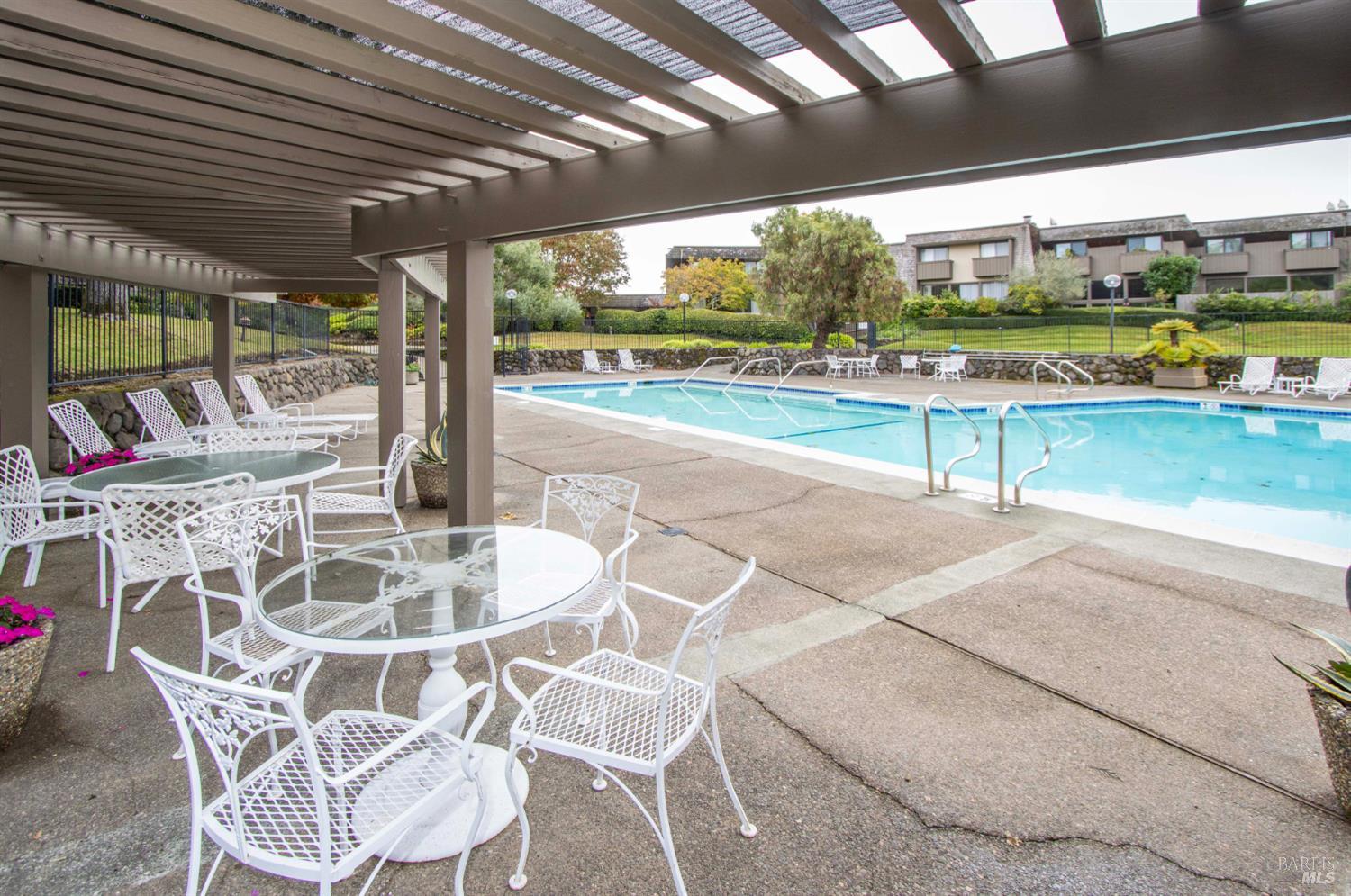 Detail Gallery Image 42 of 51 For 235 Knollwood Dr, San Rafael,  CA 94901 - 3 Beds | 2/1 Baths