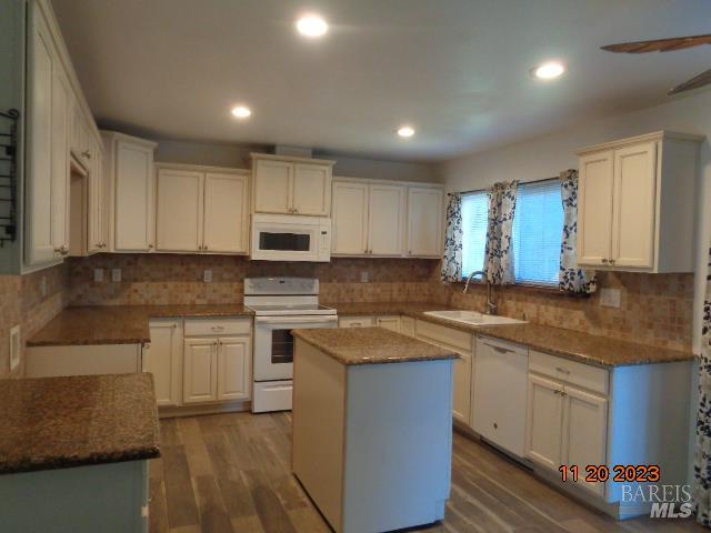 Detail Gallery Image 2 of 11 For 720 Devonshire Ct, Dixon,  CA 95620 - 4 Beds | 2/1 Baths