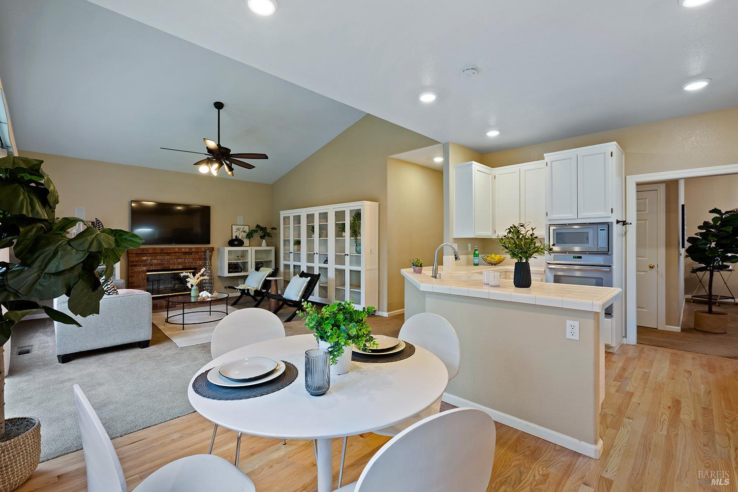 Detail Gallery Image 16 of 46 For 5432 Shallows Pl, Santa Rosa,  CA 95409 - 3 Beds | 2 Baths