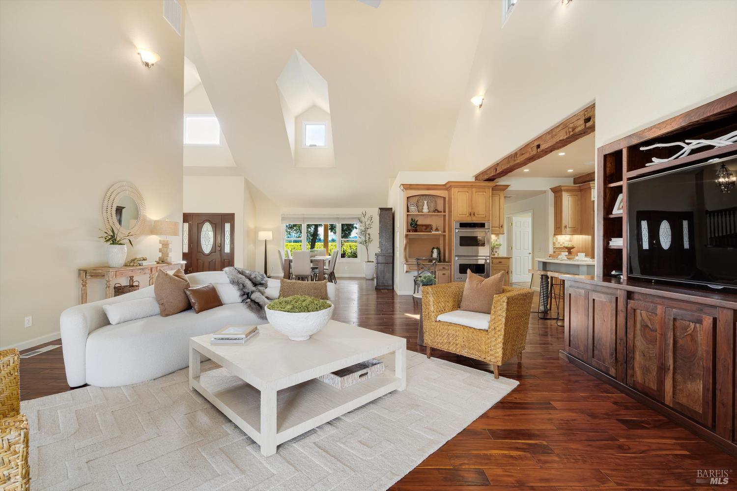 Detail Gallery Image 14 of 55 For 466 Pratt Ave, Saint Helena,  CA 94574 - 4 Beds | 4/1 Baths