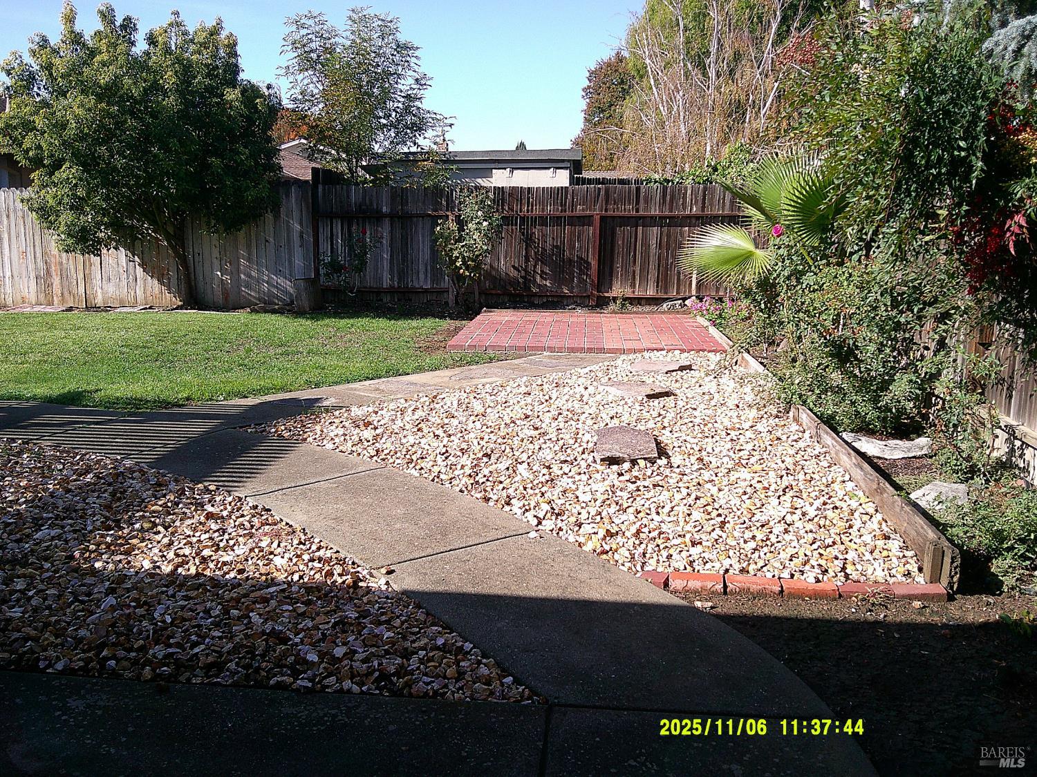 Detail Gallery Image 20 of 20 For 390 S Almond St, Dixon,  CA 95620 - 4 Beds | 2/1 Baths