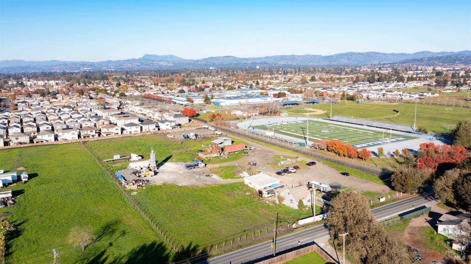 Detail Gallery Image 4 of 9 For 671 Bellevue Ave, Santa Rosa,  CA 95407 - – Beds | – Baths