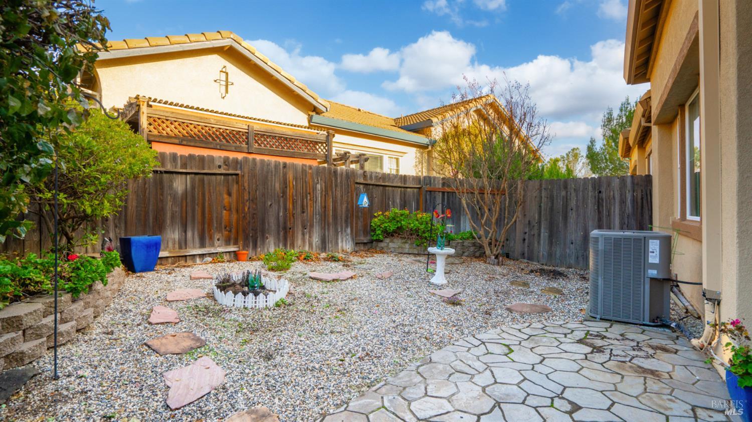 Detail Gallery Image 27 of 40 For 3291 Inwood Pl, Fairfield,  CA 94534 - 2 Beds | 2 Baths