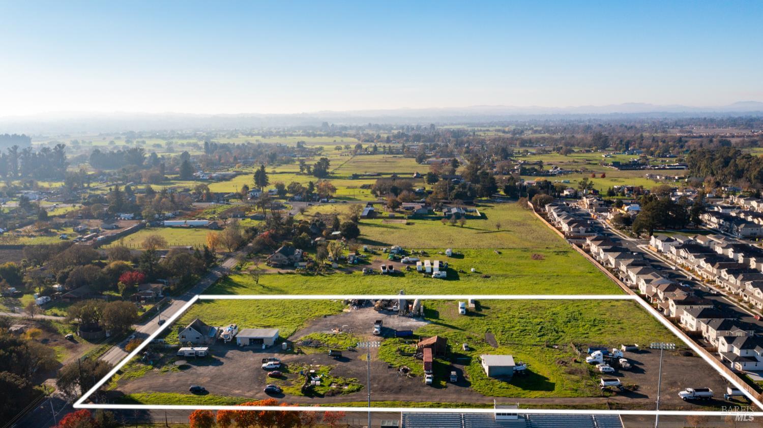 Detail Gallery Image 2 of 9 For 671 Bellevue Ave, Santa Rosa,  CA 95407 - – Beds | – Baths