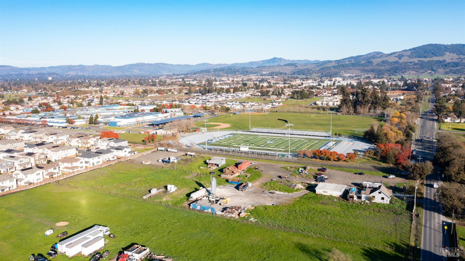 Detail Gallery Image 5 of 9 For 671 Bellevue Ave, Santa Rosa,  CA 95407 - – Beds | – Baths