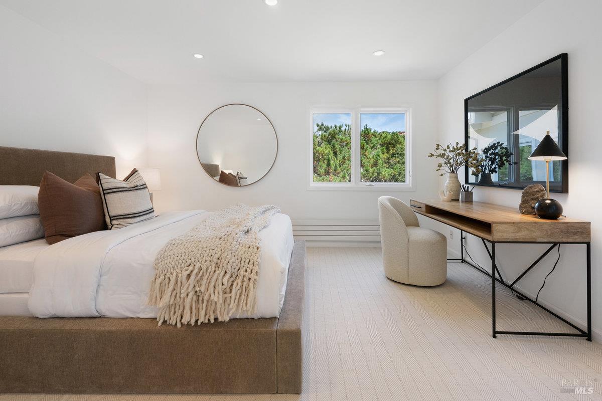 Detail Gallery Image 36 of 50 For 1 Tara View Rd, Tiburon,  CA 94920 - 8 Beds | 4/1 Baths