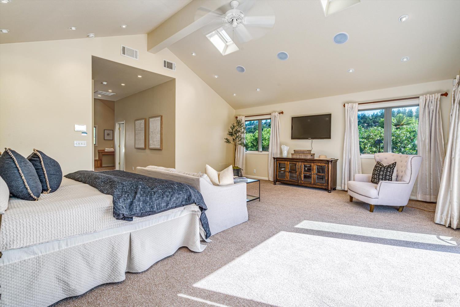 Detail Gallery Image 39 of 55 For 466 Pratt Ave, Saint Helena,  CA 94574 - 4 Beds | 4/1 Baths