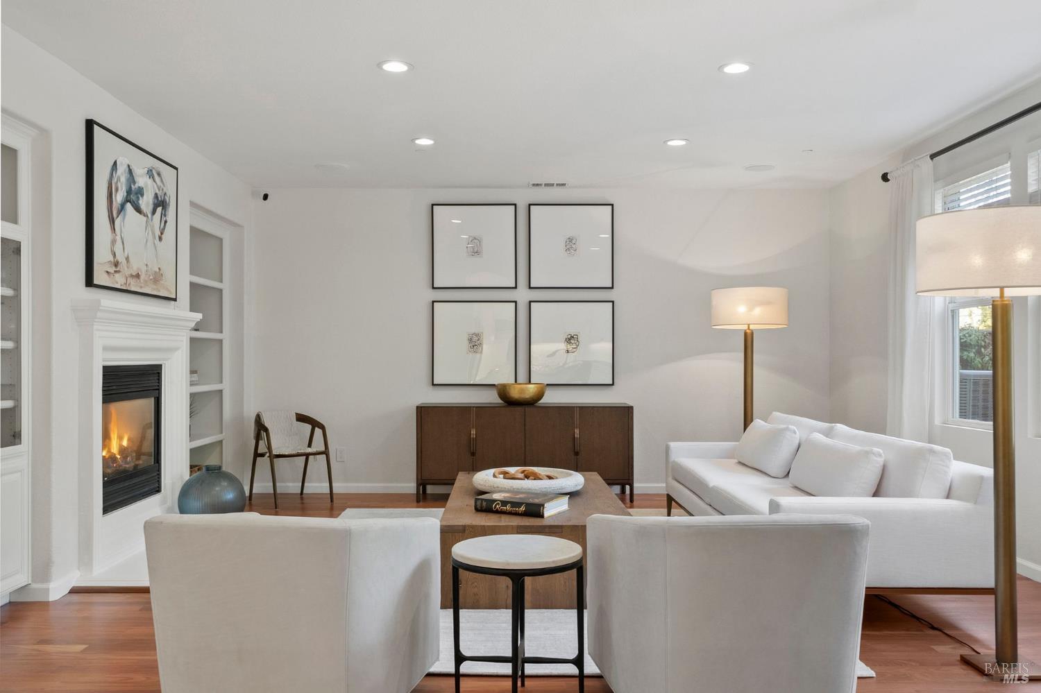 Detail Gallery Image 22 of 69 For 46 Waterbury Ln, Novato,  CA 94949 - 4 Beds | 2/1 Baths