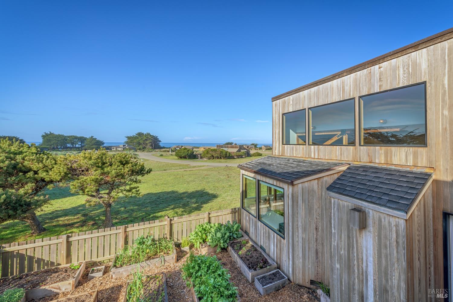 Detail Gallery Image 31 of 52 For 122 Masthead Reach Unkn, The Sea Ranch,  CA 95497 - 2 Beds | 2 Baths