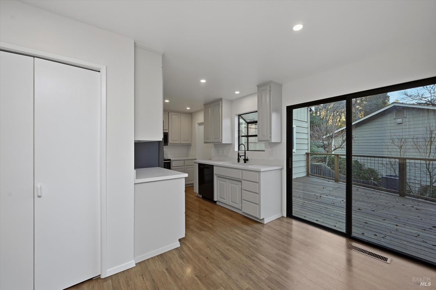 Detail Gallery Image 12 of 52 For 2698 Greenway Dr, Kelseyville,  CA 95451 - 3 Beds | 2/1 Baths