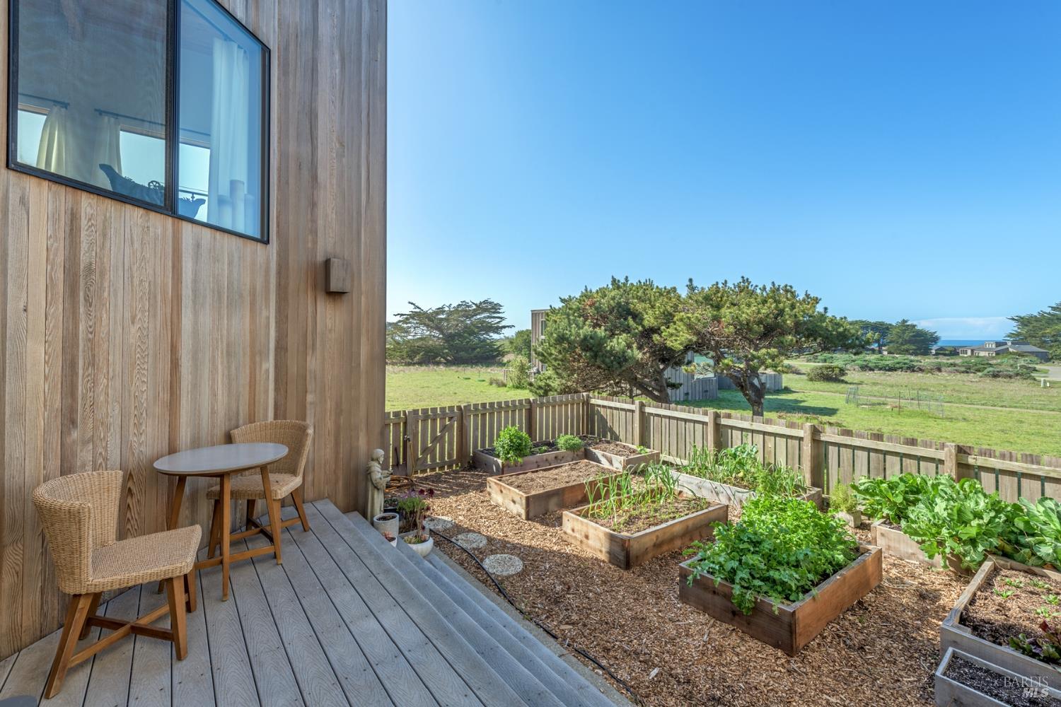 Detail Gallery Image 39 of 52 For 122 Masthead Reach Unkn, The Sea Ranch,  CA 95497 - 2 Beds | 2 Baths
