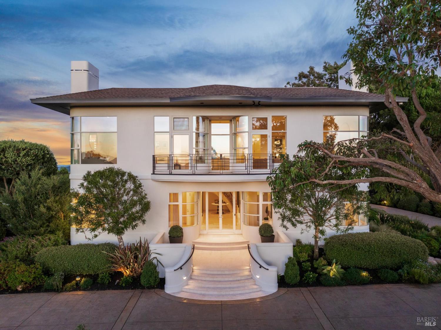 Detail Gallery Image 44 of 49 For 147 Gilmartin Dr, Tiburon,  CA 94920 - 4 Beds | 4/2 Baths