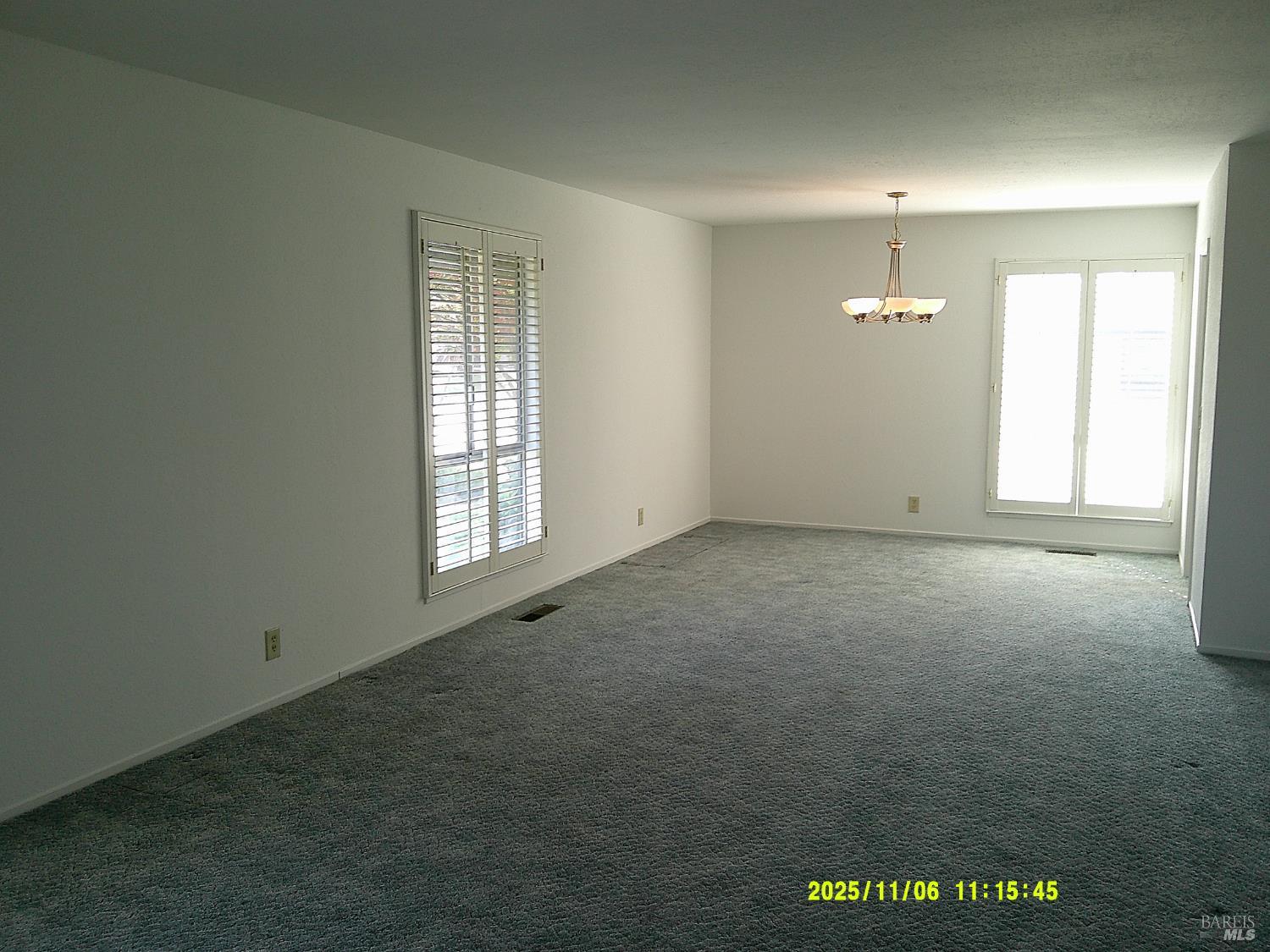 Detail Gallery Image 7 of 20 For 390 S Almond St, Dixon,  CA 95620 - 4 Beds | 2/1 Baths