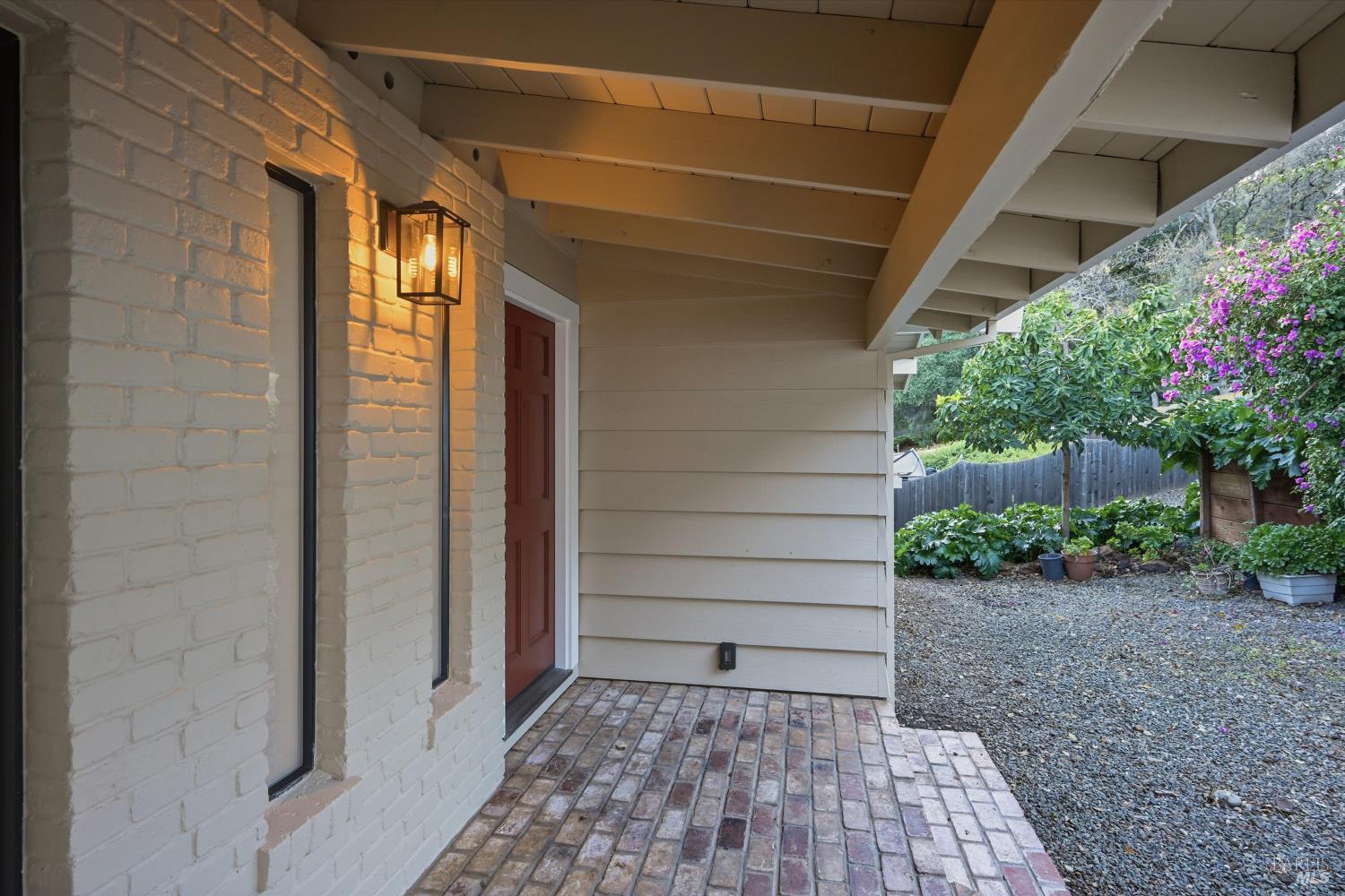 Detail Gallery Image 4 of 52 For 2698 Greenway Dr, Kelseyville,  CA 95451 - 3 Beds | 2/1 Baths