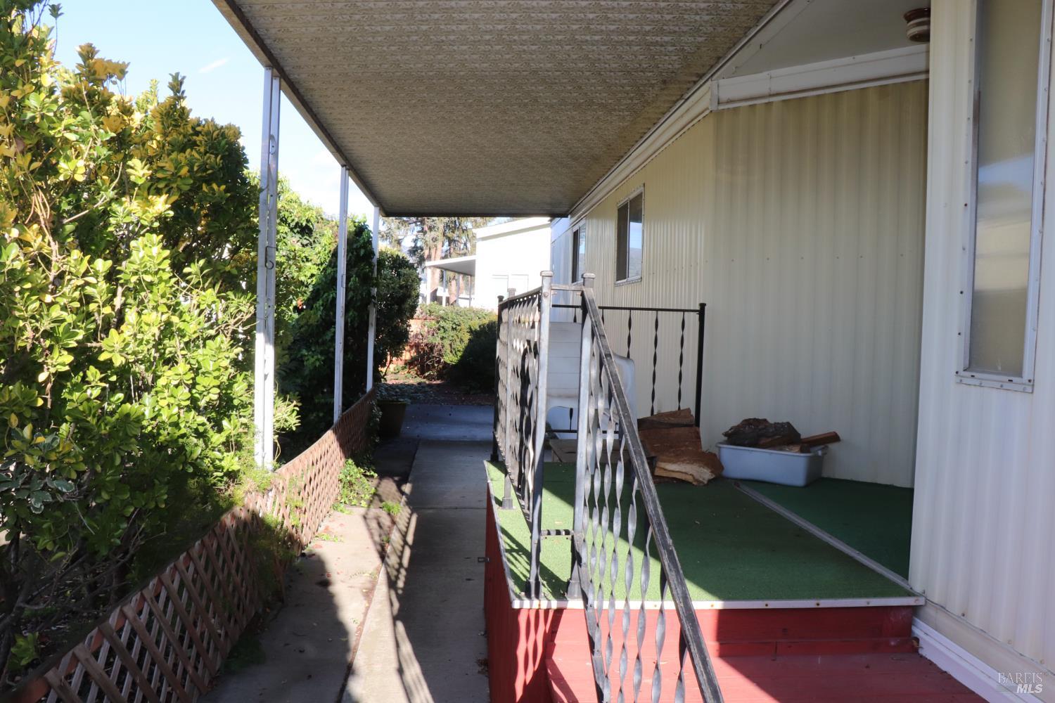 Detail Gallery Image 11 of 20 For 180 Sherry Cir, Yountville,  CA 94599 - 2 Beds | 2 Baths