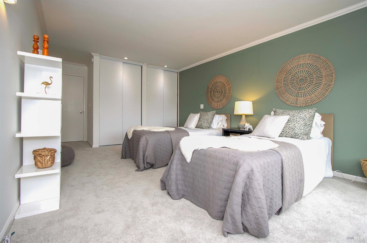 Detail Gallery Image 29 of 51 For 235 Knollwood Dr, San Rafael,  CA 94901 - 3 Beds | 2/1 Baths