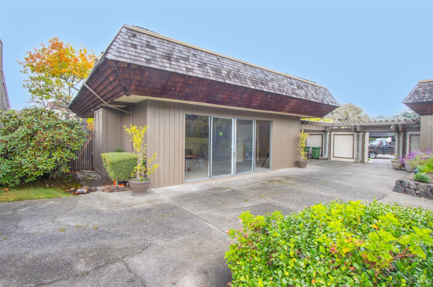 Detail Gallery Image 45 of 51 For 235 Knollwood Dr, San Rafael,  CA 94901 - 3 Beds | 2/1 Baths