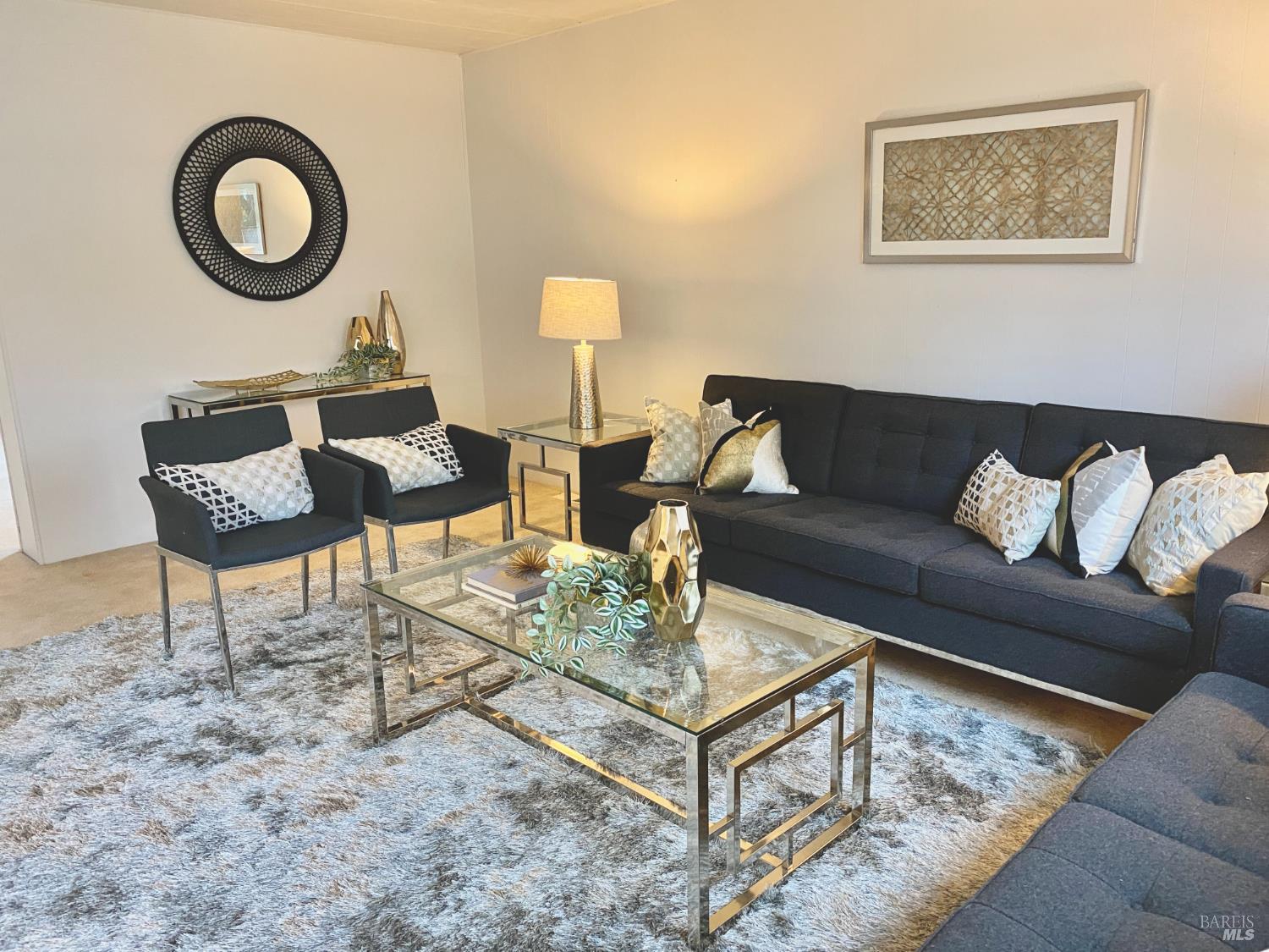 Detail Gallery Image 3 of 23 For 708 Seville Way, Novato,  CA 94949 - 2 Beds | 2 Baths