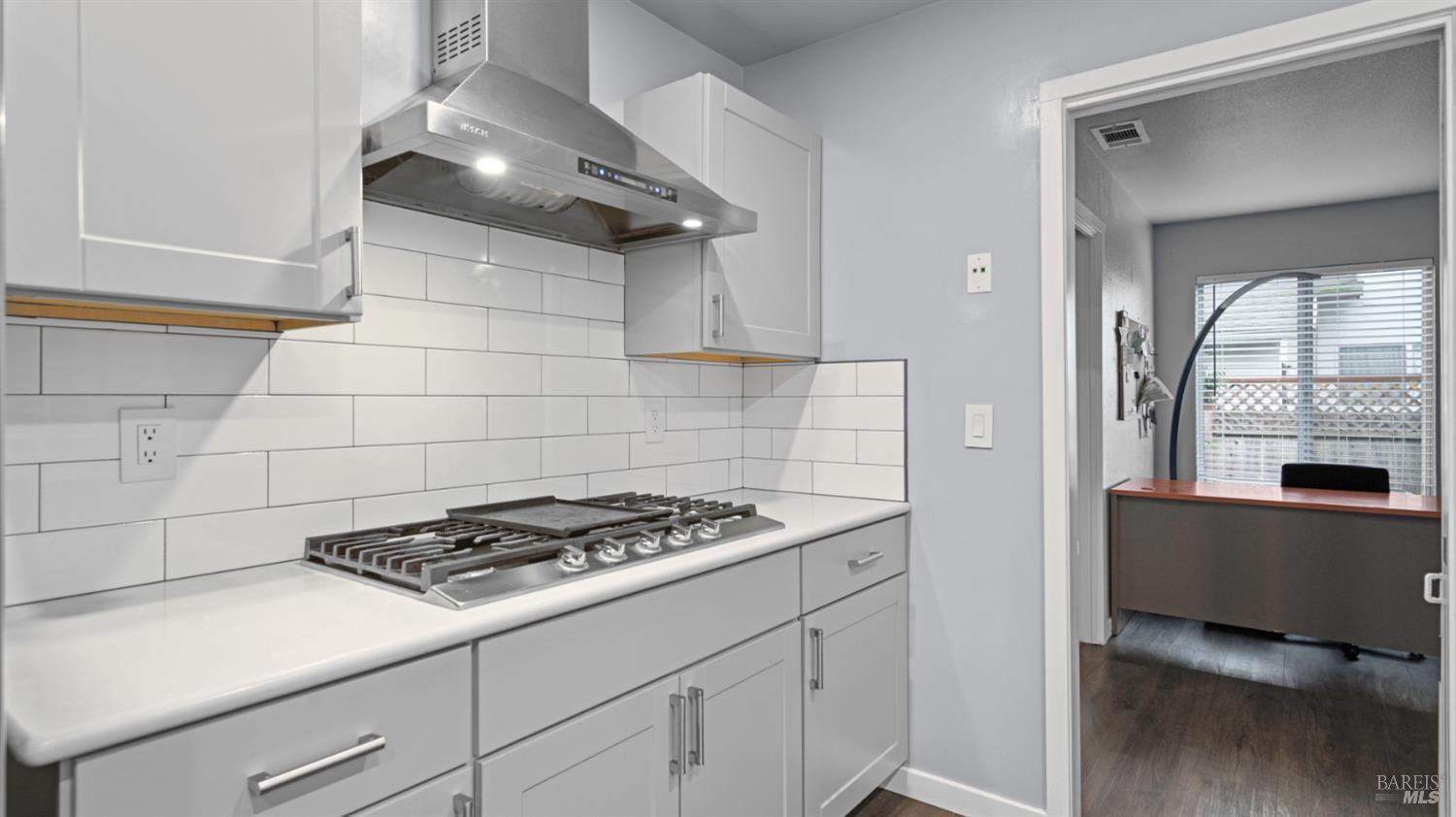 Detail Gallery Image 16 of 57 For 3456 Norwalk Pl, Fairfield,  CA 94534 - 4 Beds | 2/1 Baths