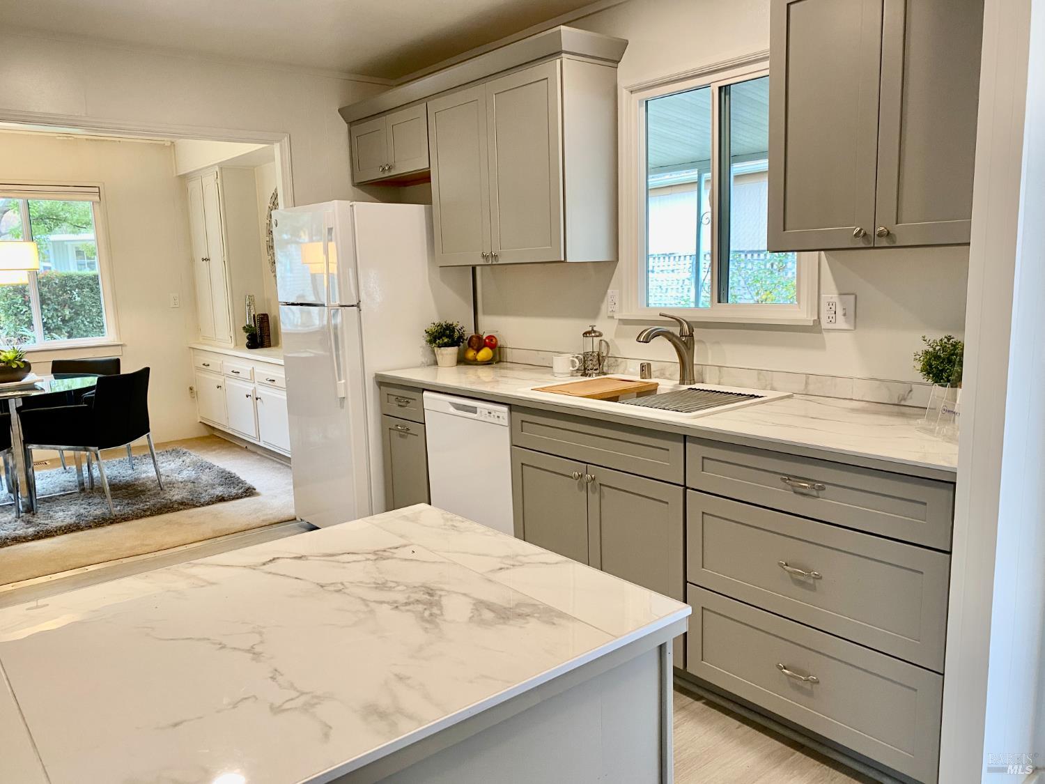 Detail Gallery Image 6 of 23 For 708 Seville Way, Novato,  CA 94949 - 2 Beds | 2 Baths