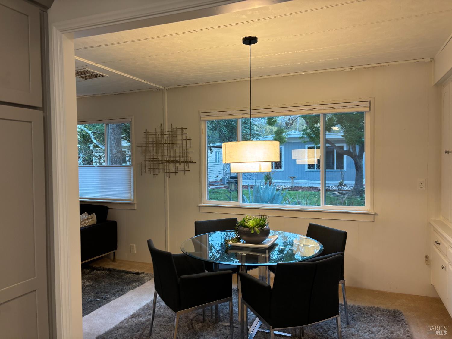 Detail Gallery Image 5 of 23 For 708 Seville Way, Novato,  CA 94949 - 2 Beds | 2 Baths