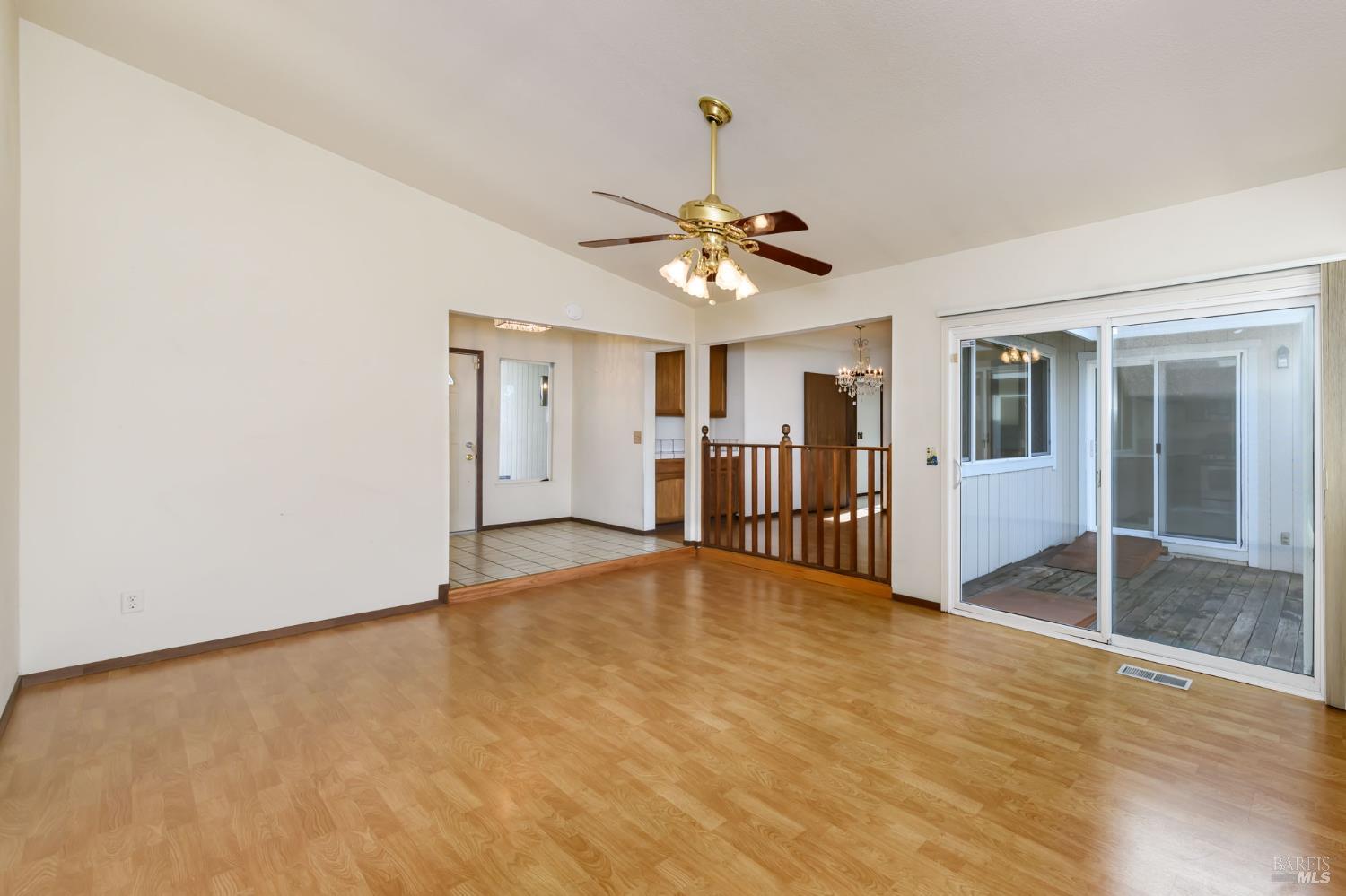 Detail Gallery Image 11 of 32 For 1068 San Francisco Way, Rohnert Park,  CA 94928 - 4 Beds | 2 Baths