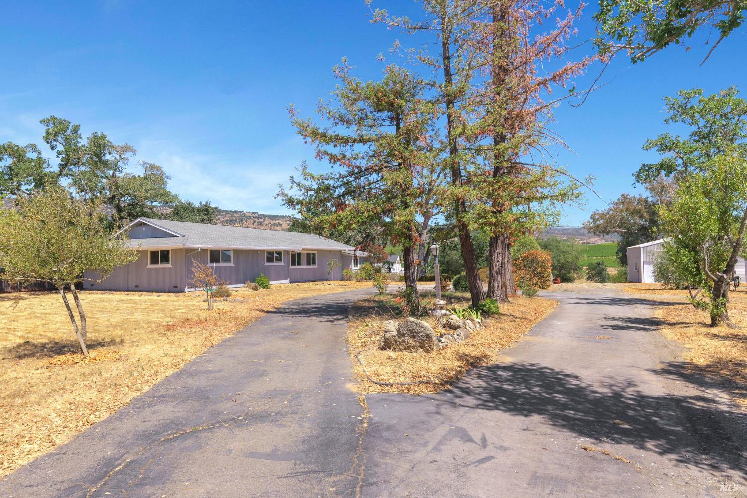 Detail Gallery Image 3 of 38 For 1120 Soda Canyon Rd, Napa,  CA 94558 - 5 Beds | 3 Baths