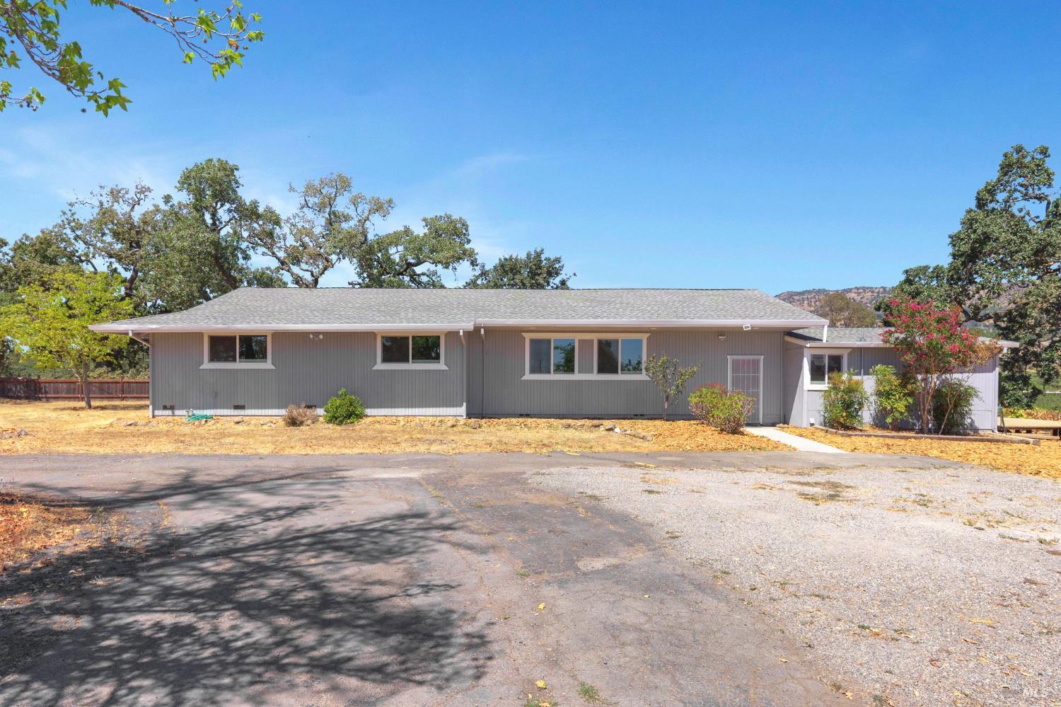 Detail Gallery Image 2 of 38 For 1120 Soda Canyon Rd, Napa,  CA 94558 - 5 Beds | 3 Baths